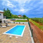 Kaplja Apartment *