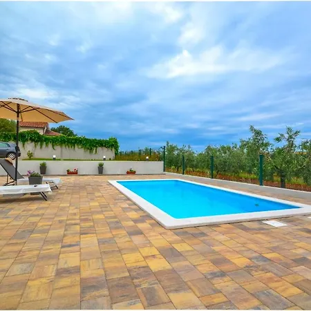 Kaplja Novigrad Istria